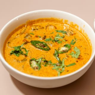 Hyderabad Chilli Curry / Hyderabadi Mirchi ka Salan